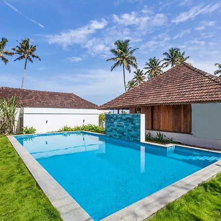 Deshadan'S Tarangi Beach Villas,Marari Mararikulam Exterior photo